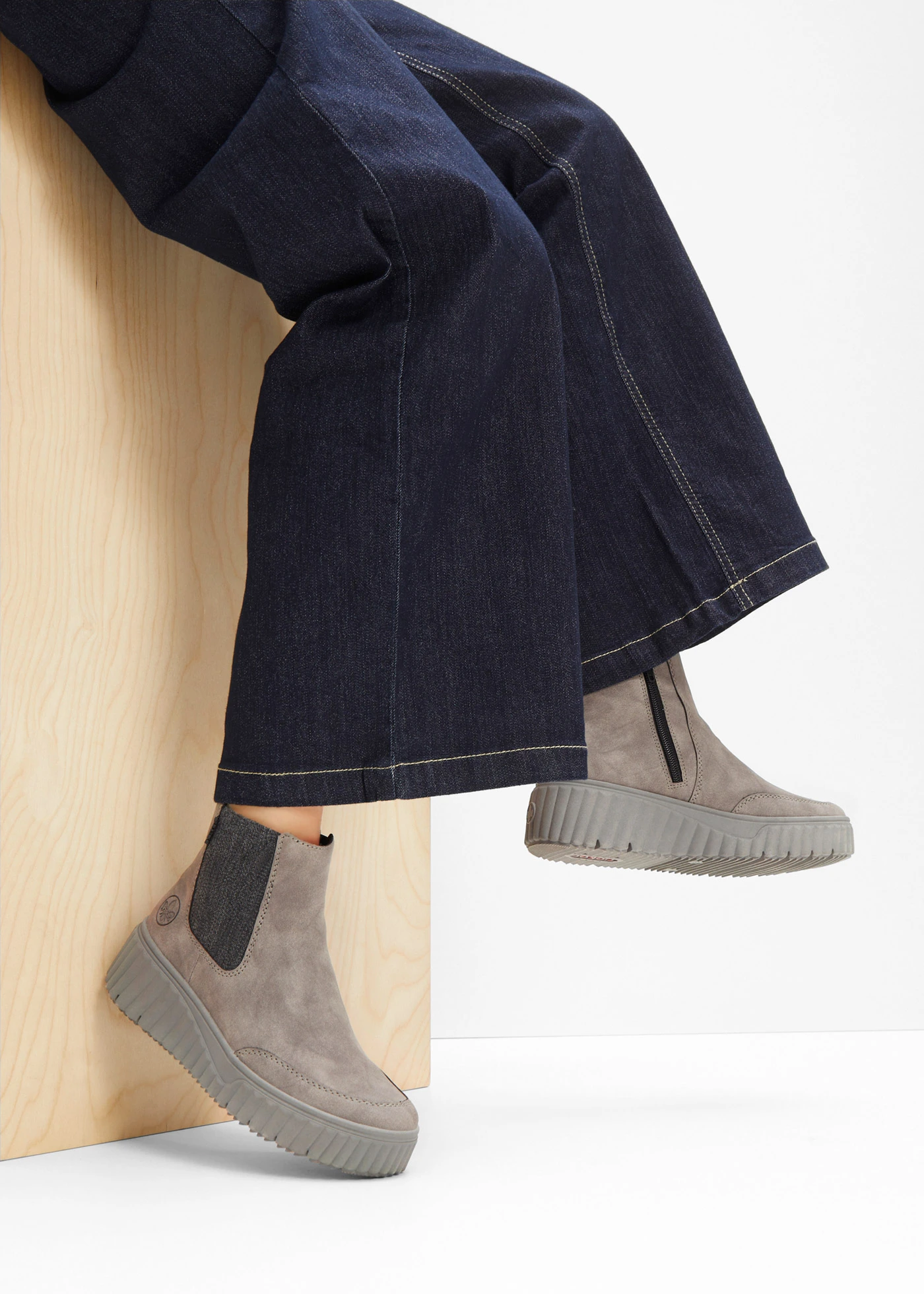 Gevoerde boots van Rieker • grijs • bonprix online shop