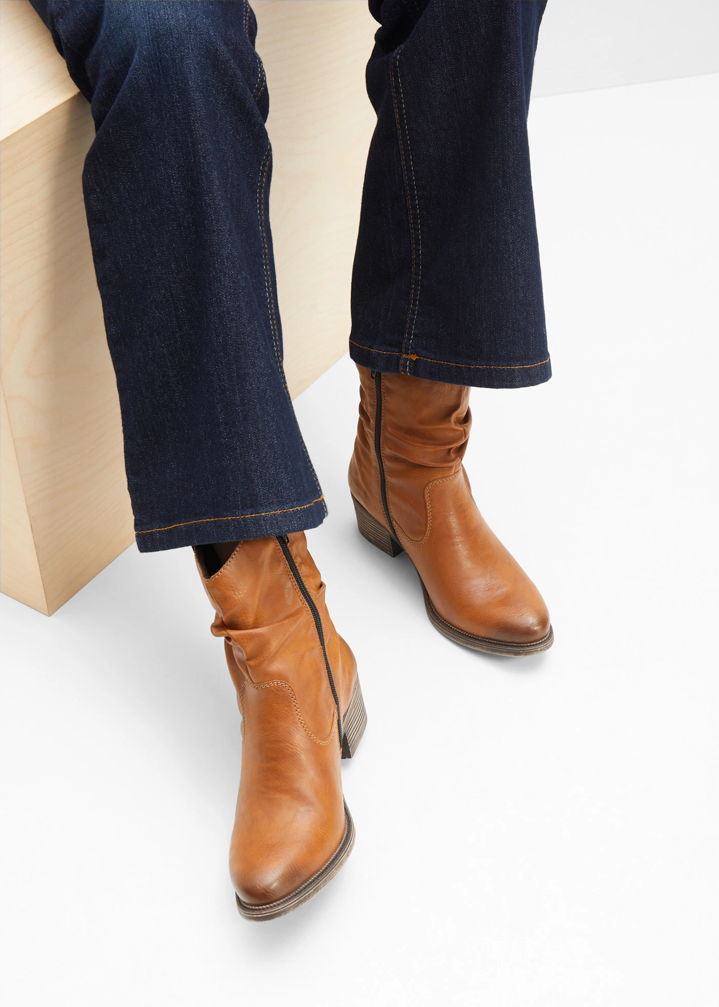 Bottines cowboy Rieker fourrées et confortables • cognac • Boutique bonprix