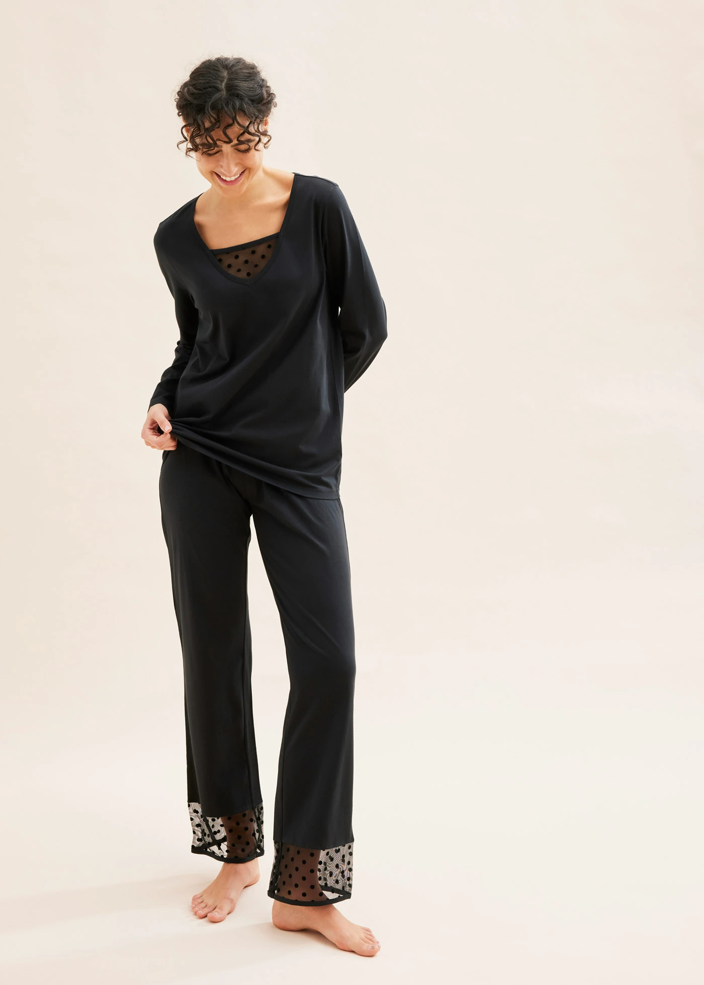 Pyjama met fijne mesh • zwart • bonprix online shop