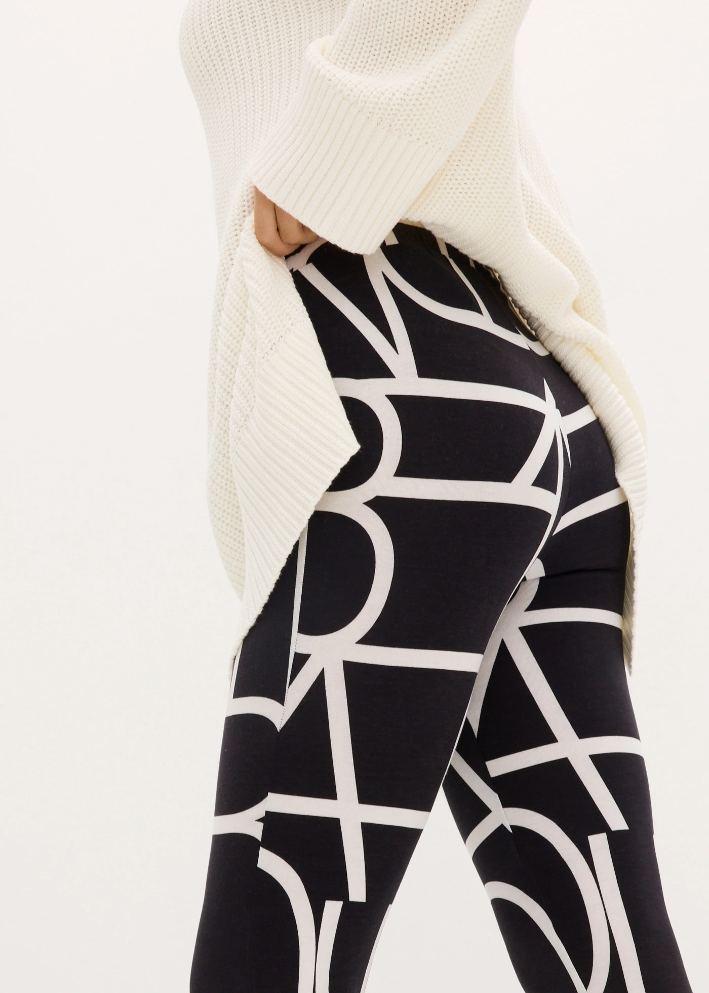 Legíny s potiskem • černo-bílá s potiskem • bonprix obchod