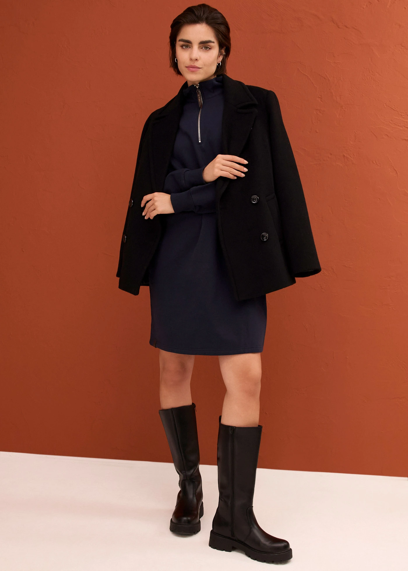Peacoat van wol • zwart • bonprix online shop