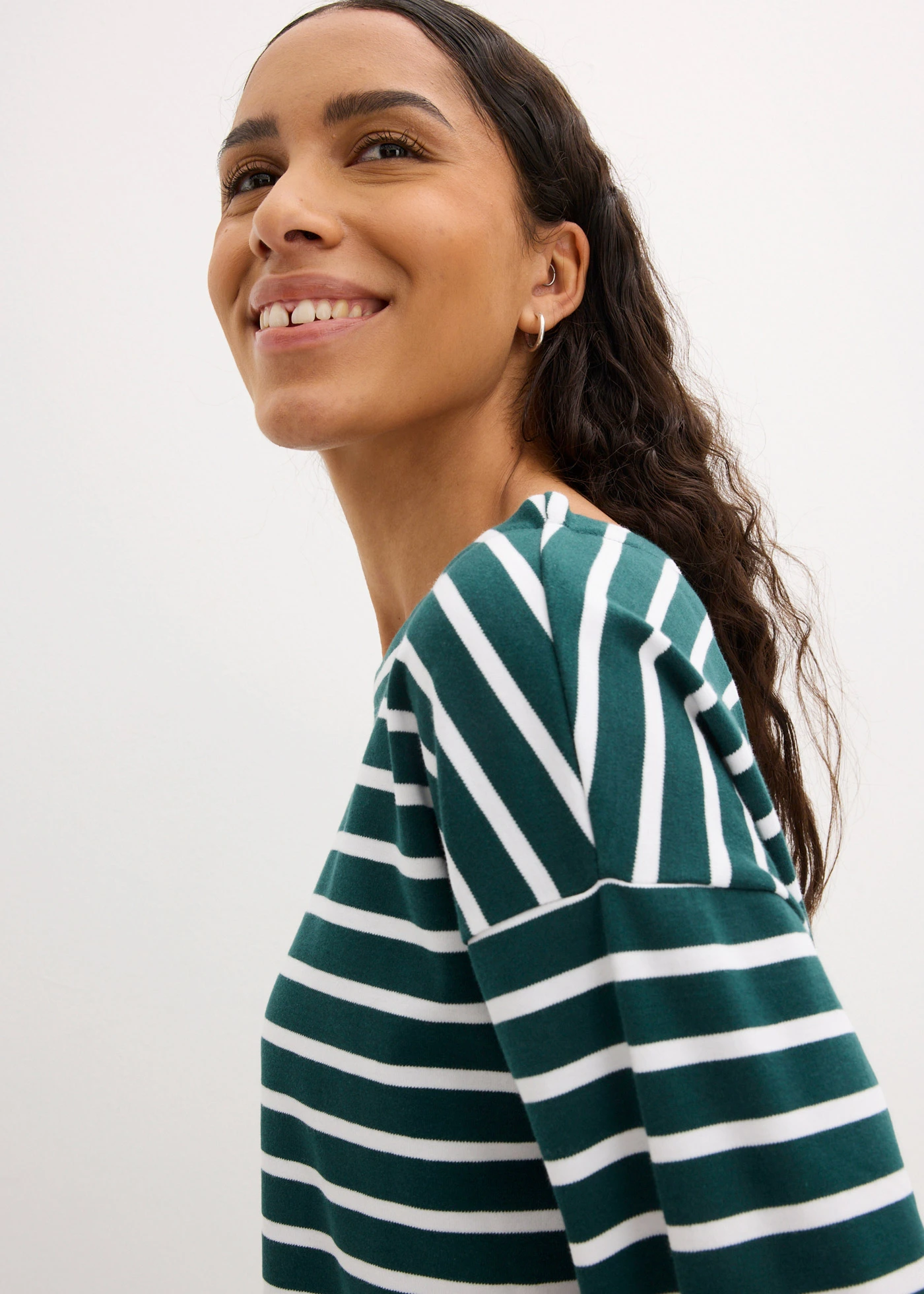 Longsleeve van biologisch katoen (set van 2) • diepgroen+zwart gestreept • bonprix online shop