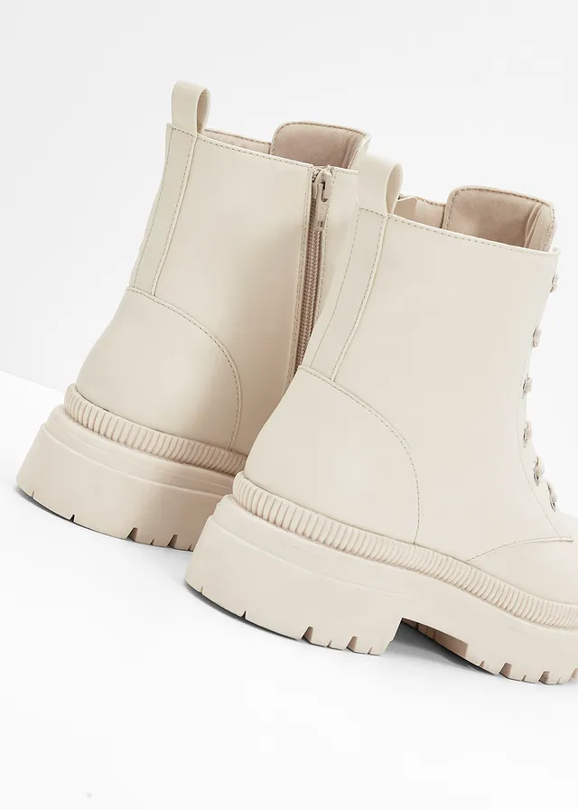 Boots lacées à semelle crantée • beige • product-page.page-title-suffix