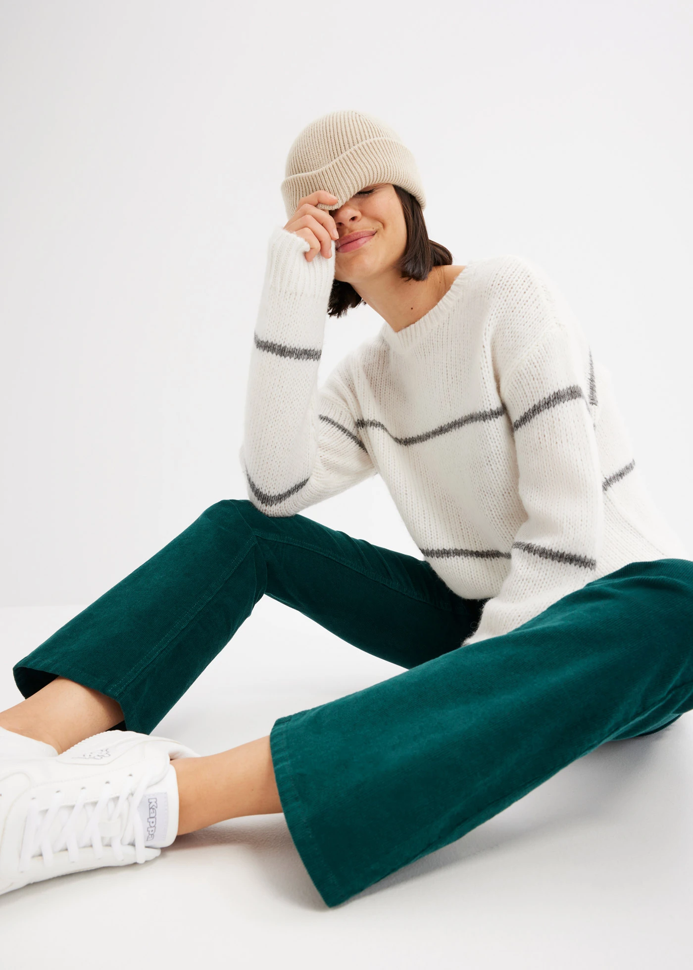 Manšestrové kalhoty • sytě zelená • bonprix obchod