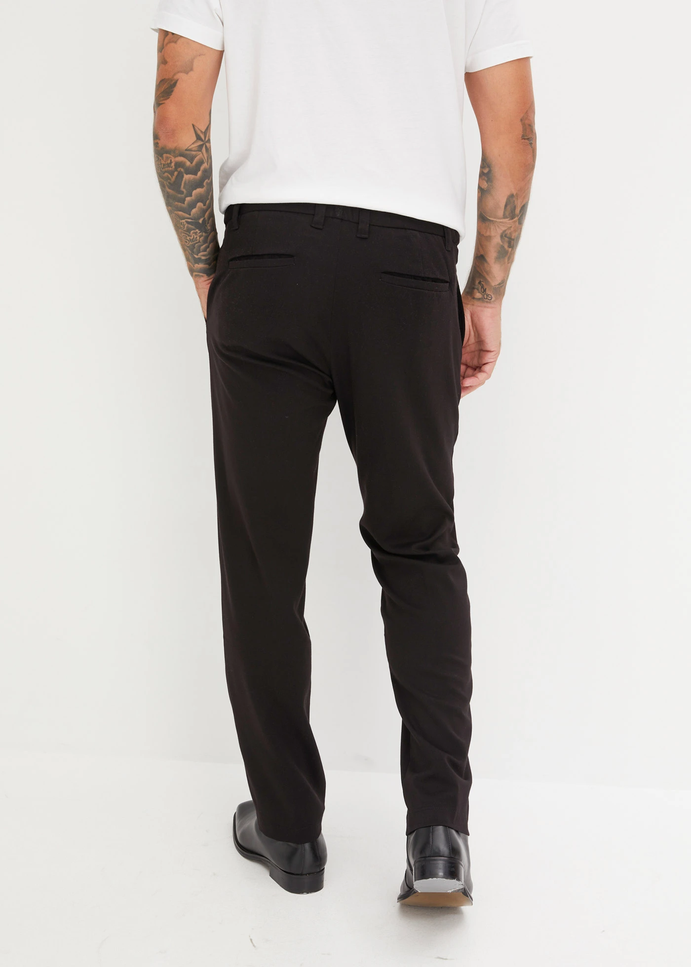 Pantalon élégant à pinces, regular • noir • Boutique bonprix