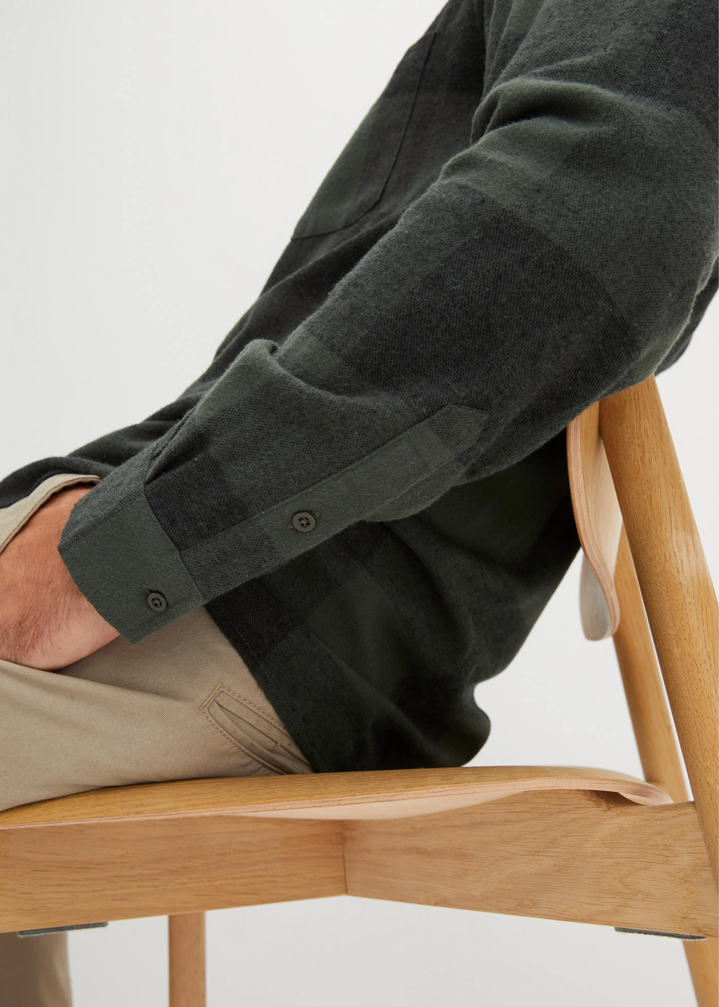 Flanellen overhemd met lange mouwen van zacht katoen • olijfgroen geruit • bonprix online shop