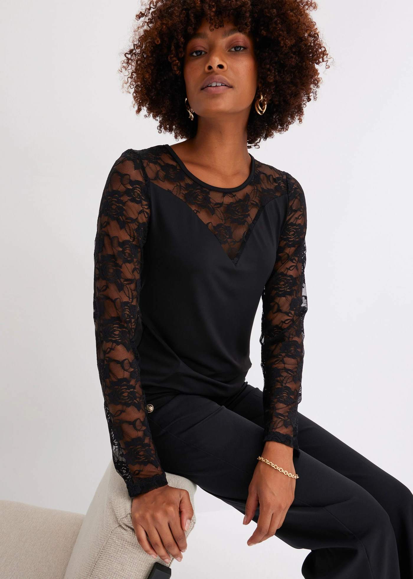 Triko s dlouhým rukávem a krajkou • černá • bonprix obchod