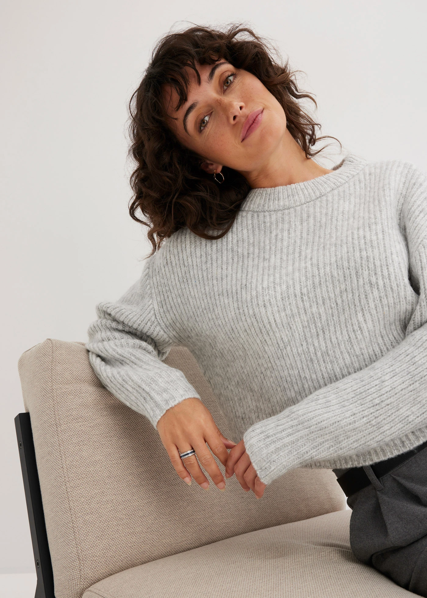 Pull doux en grosse maille • gris clair chiné • Boutique bonprix