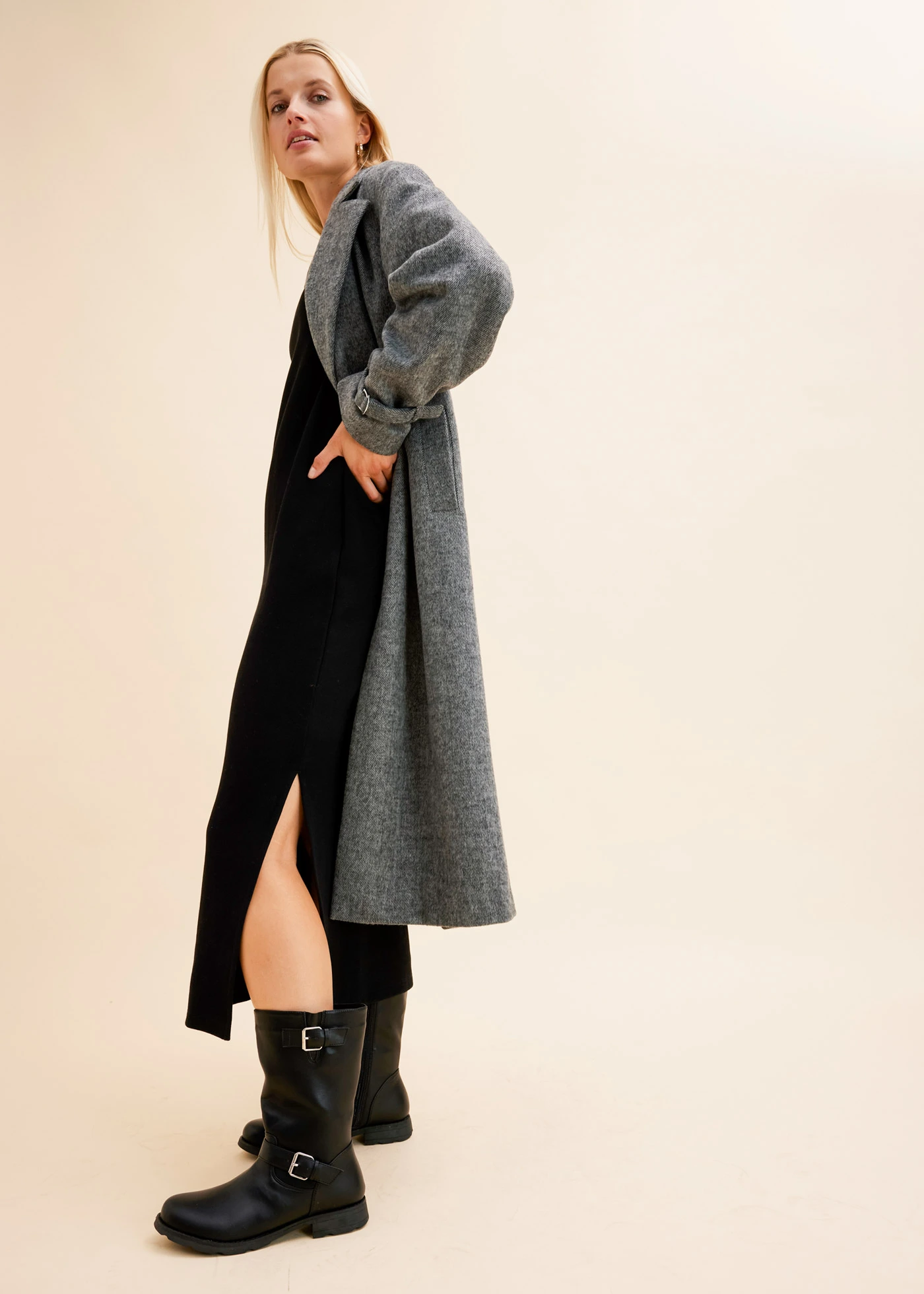 Kruhové náušnice • zlaté tóny • bonprix obchod