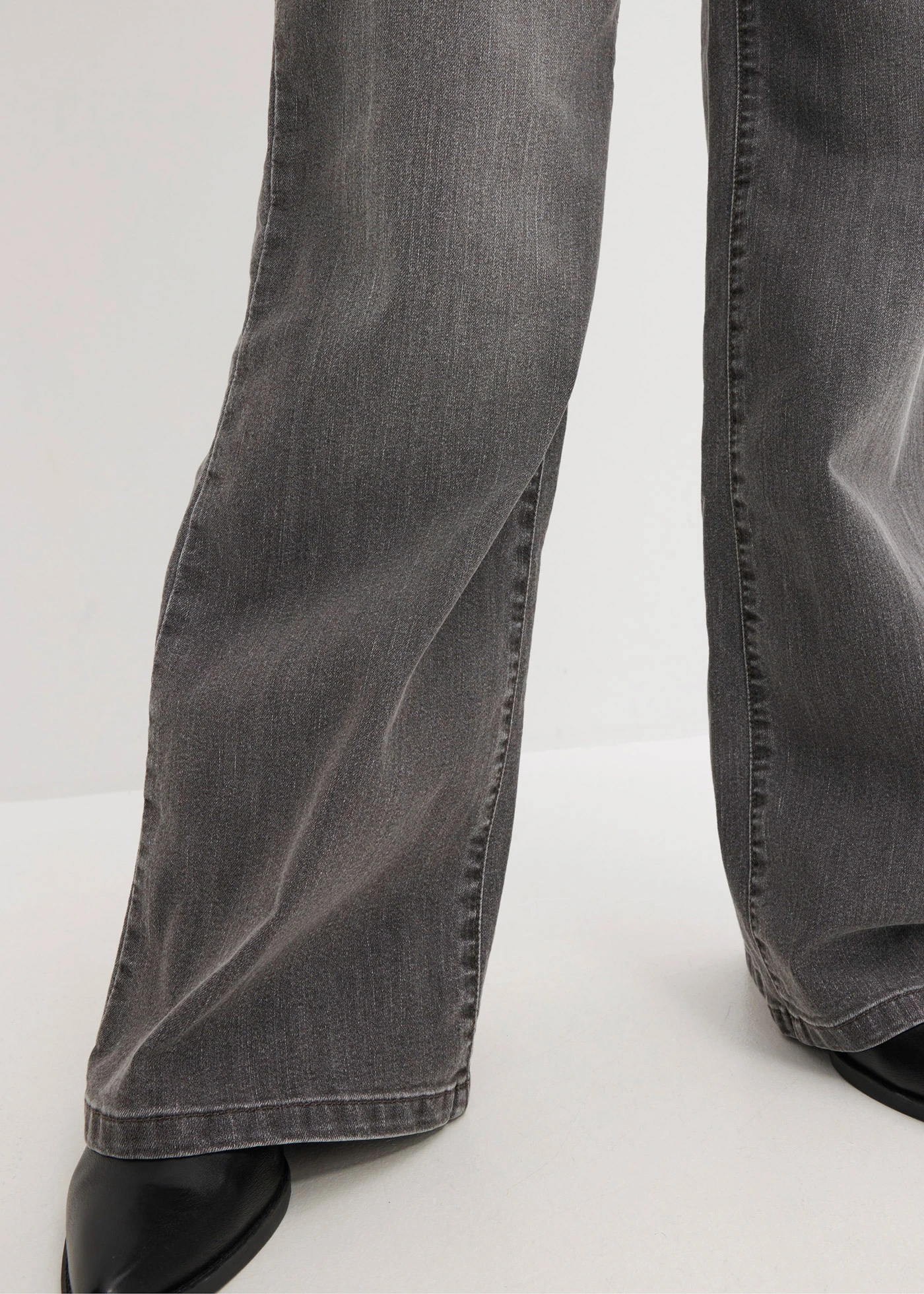 Jean Wide Leg, taille mi-haute, extensible • gris denim • Boutique bonprix