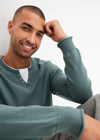 Pulover din tricot fin cu aspect „2 în 1” din material moale cu bumbac • gri/verde • magazin bonprix