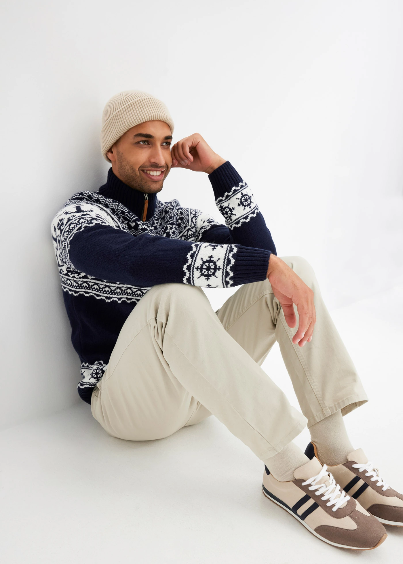 Pulover maritim cu model norvegian, cu guler troyer • bleumarin • magazin bonprix