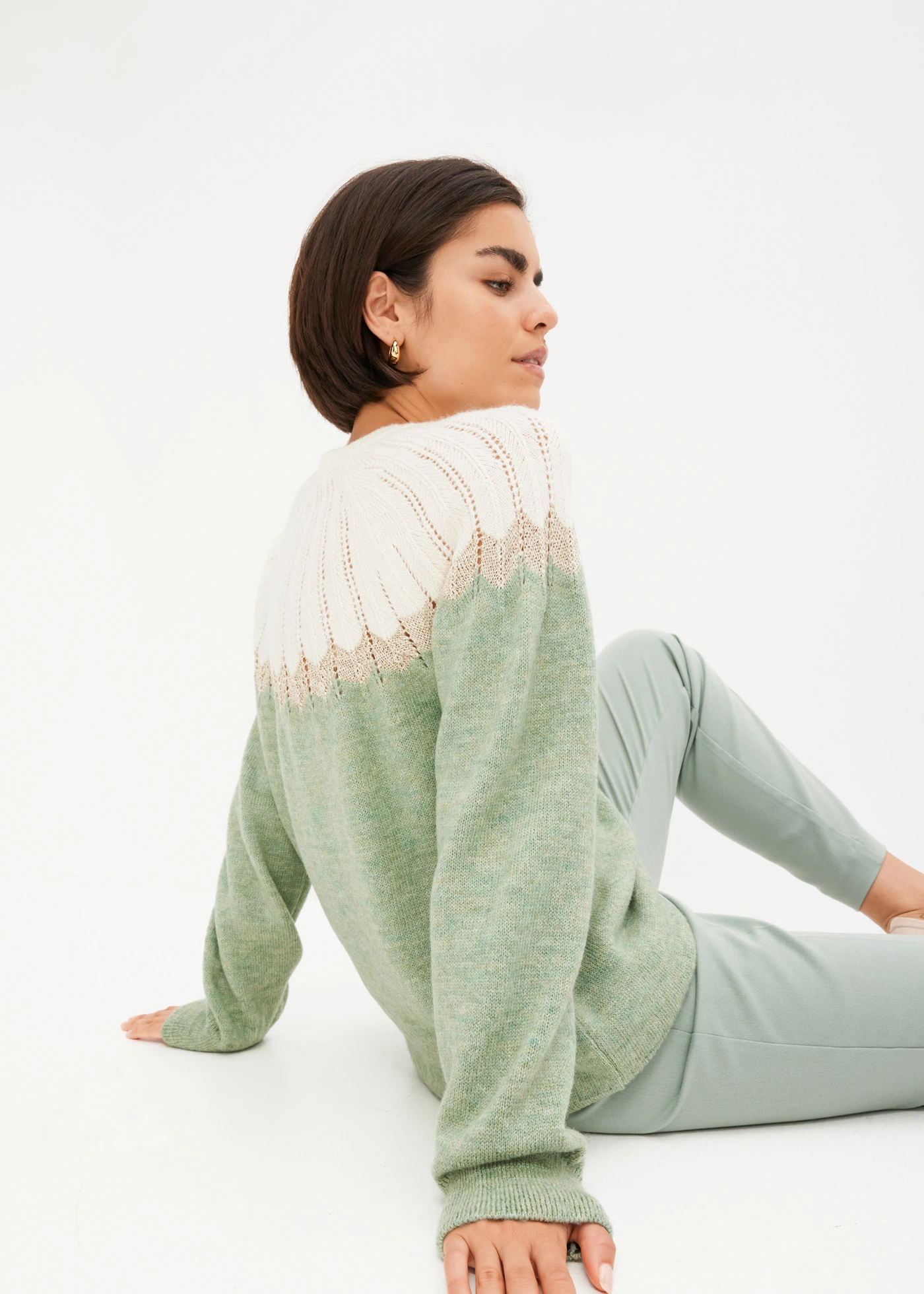 Pulover ajurat • verde-mentă • magazin bonprix