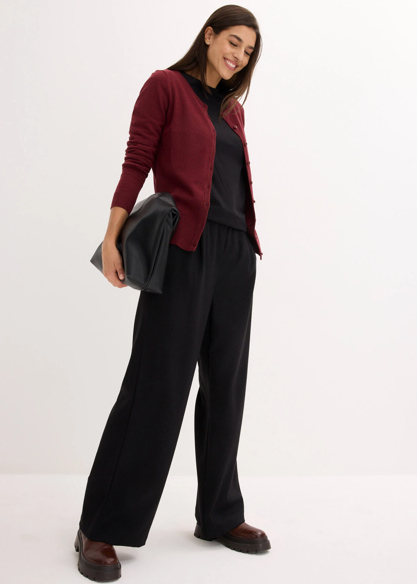 Gilet en fine maille • prune • Boutique bonprix