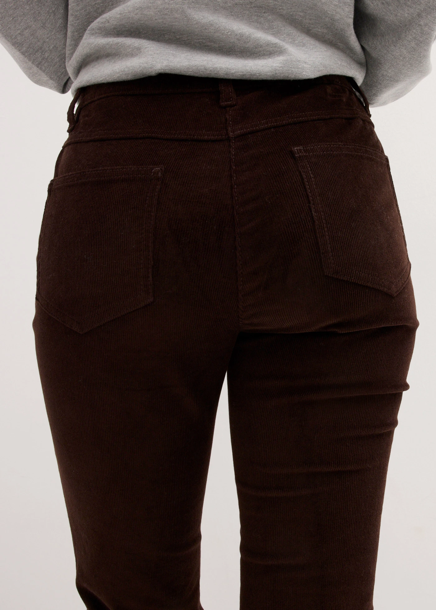 Pantaloni reiați cu stretch • maro închis • magazin bonprix