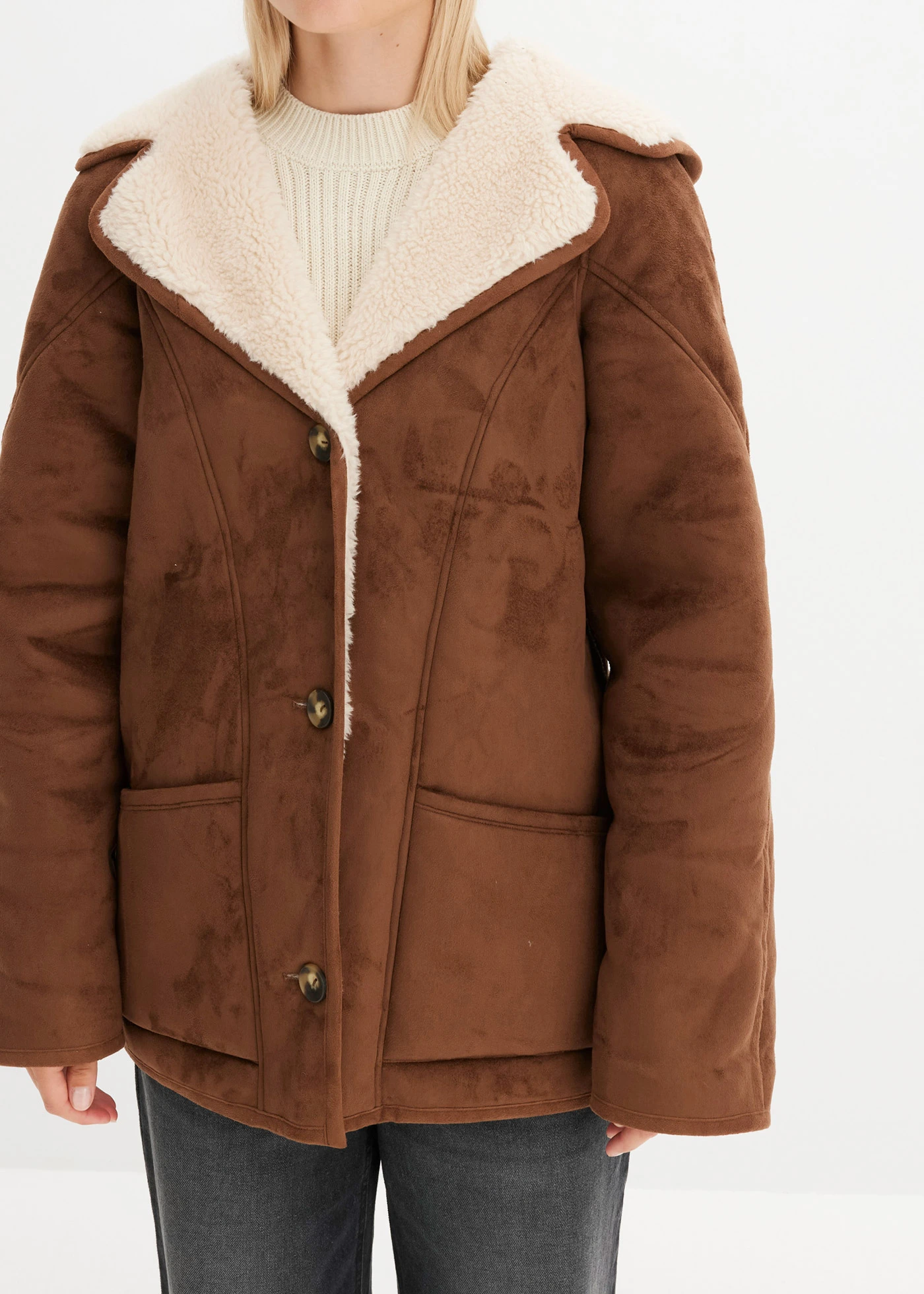 Bunda s kapucí, materiál shearling • světle hnědá • bonprix obchod