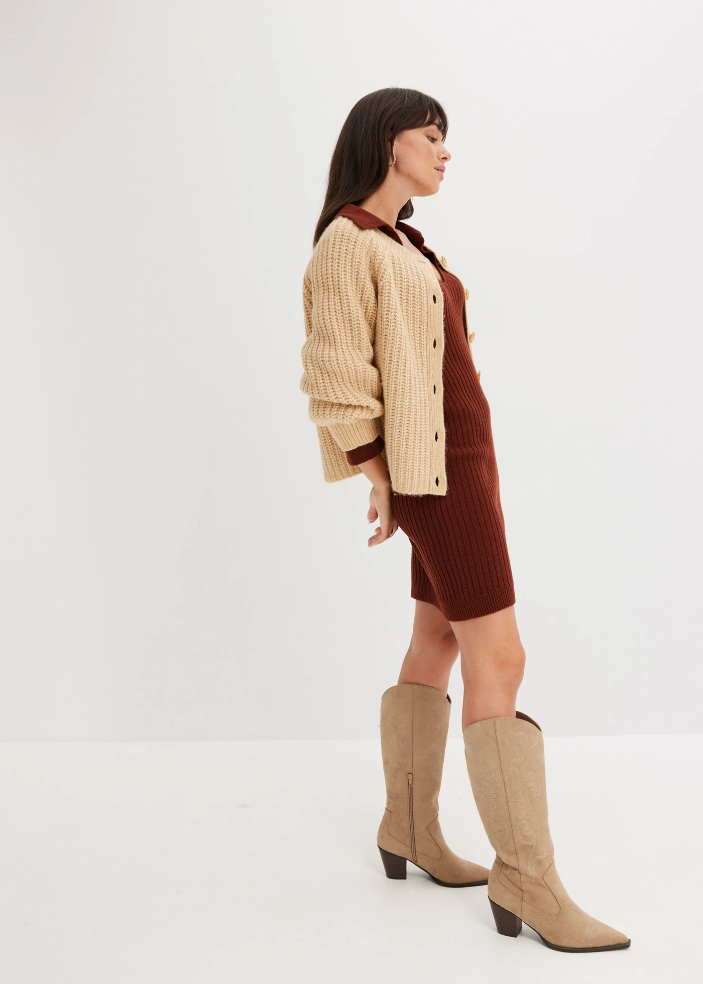 Geribde, gebreide jurk • mahoniebruin • bonprix online shop