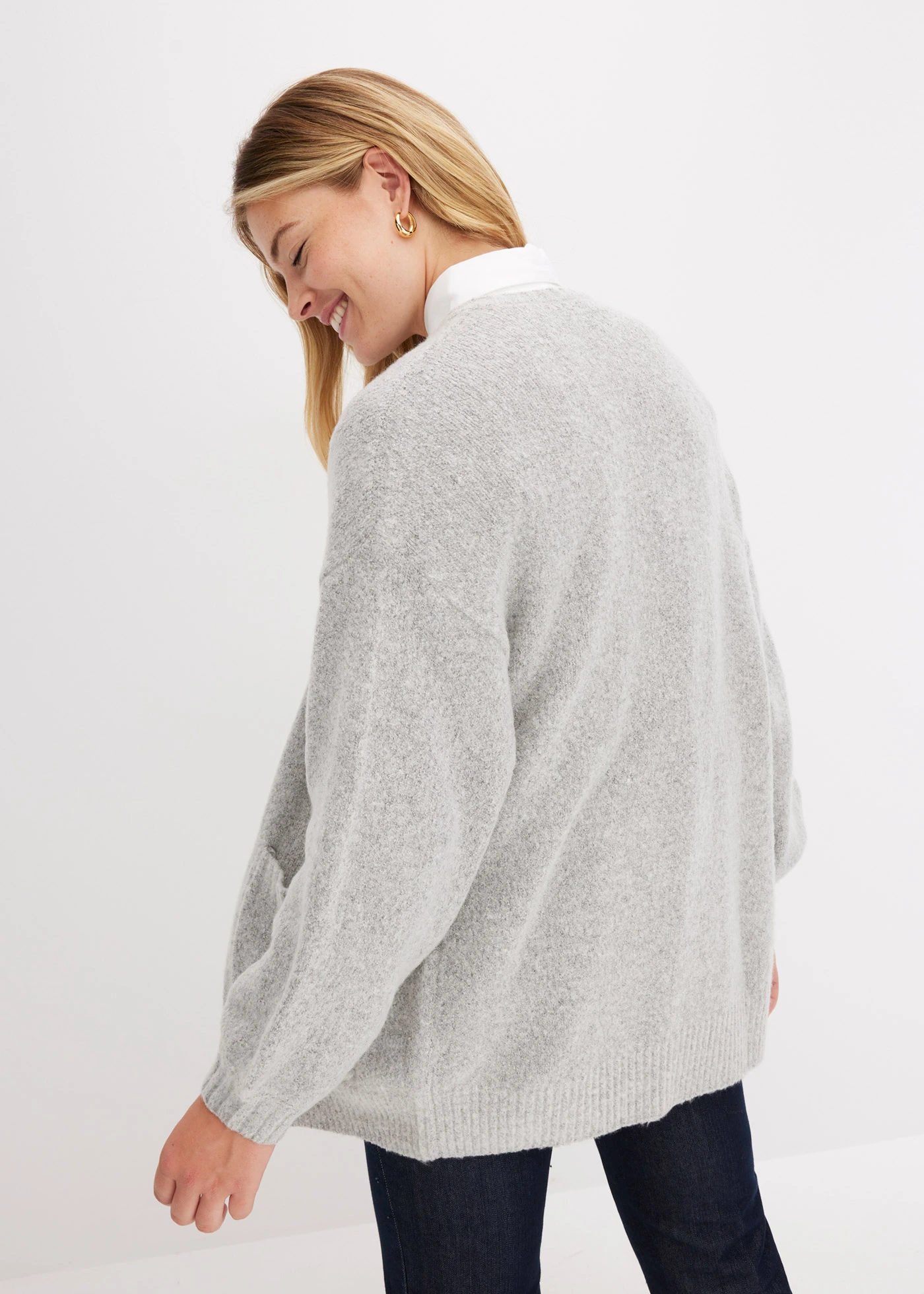 Pletený oversize kabátek • světle šedá melír • bonprix obchod