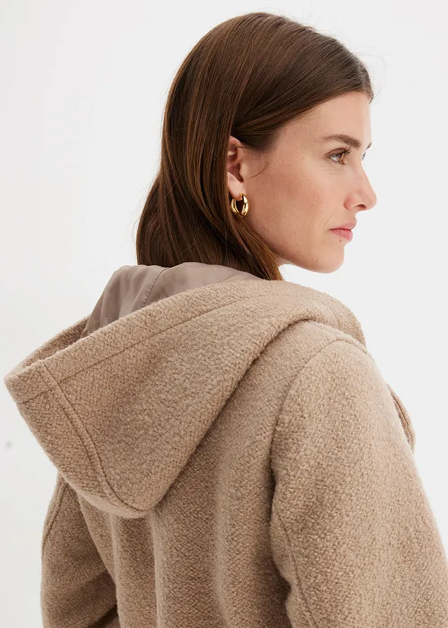 Peacoat van zacht bouclé • kakibeige • product-page.page-title-suffix
