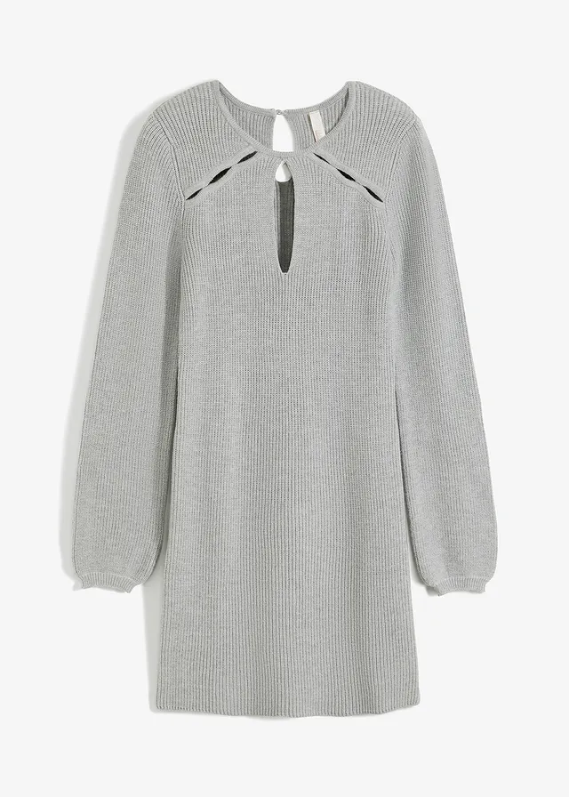 Pletené šaty s prestrihmi