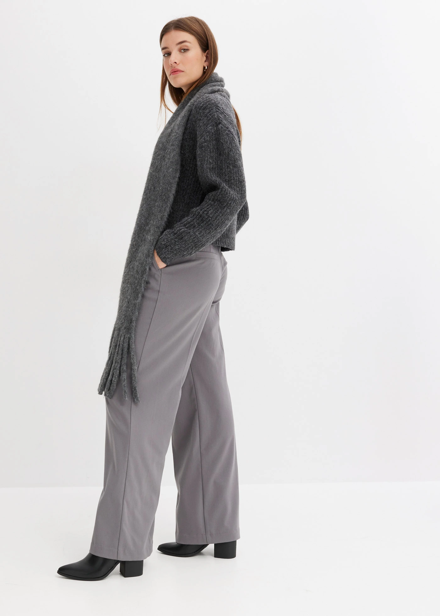 Pull doux en grosse maille • anthracite chiné • Boutique bonprix