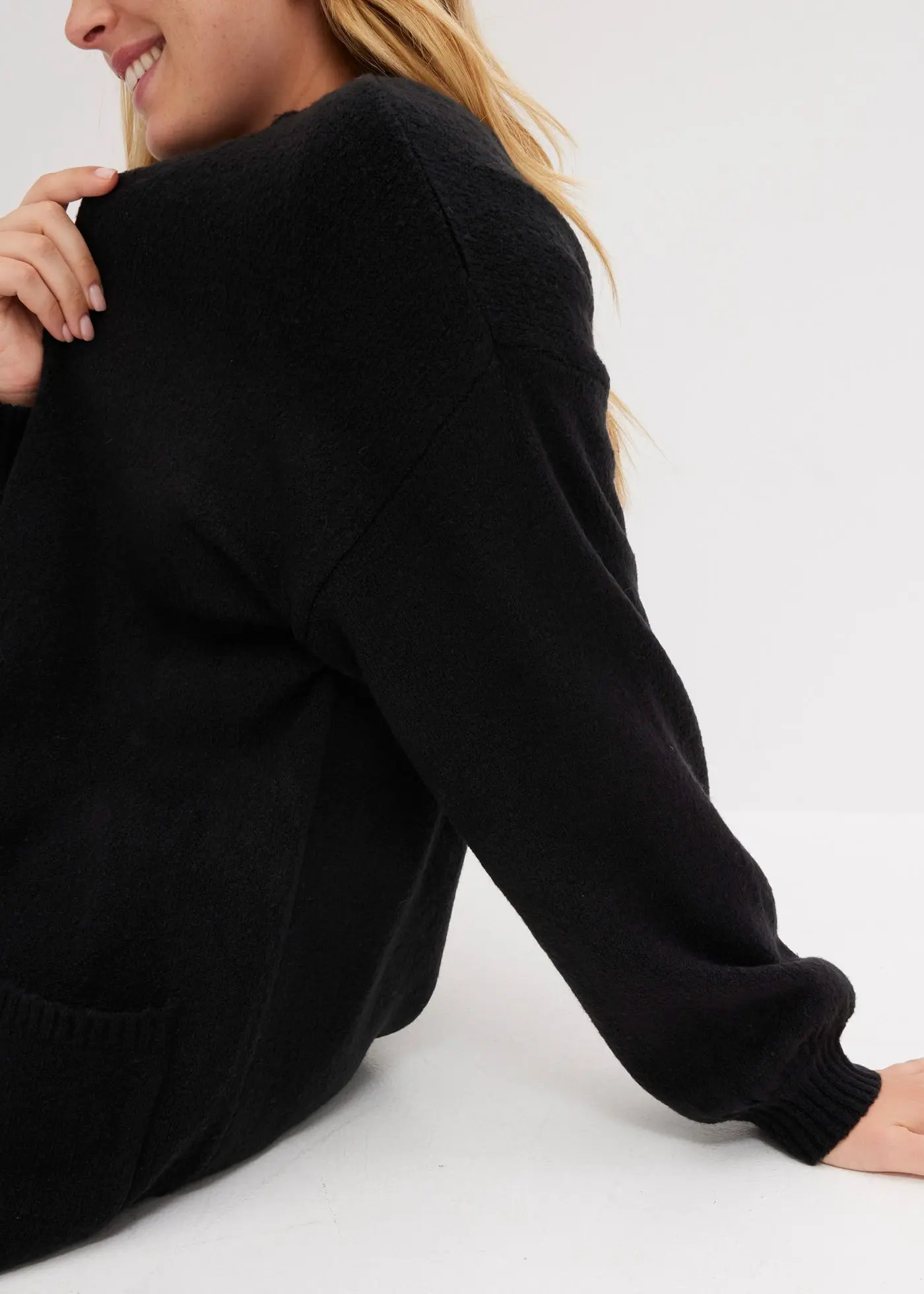 Oversize pletený kabátek v délce midi • černá • bonprix obchod