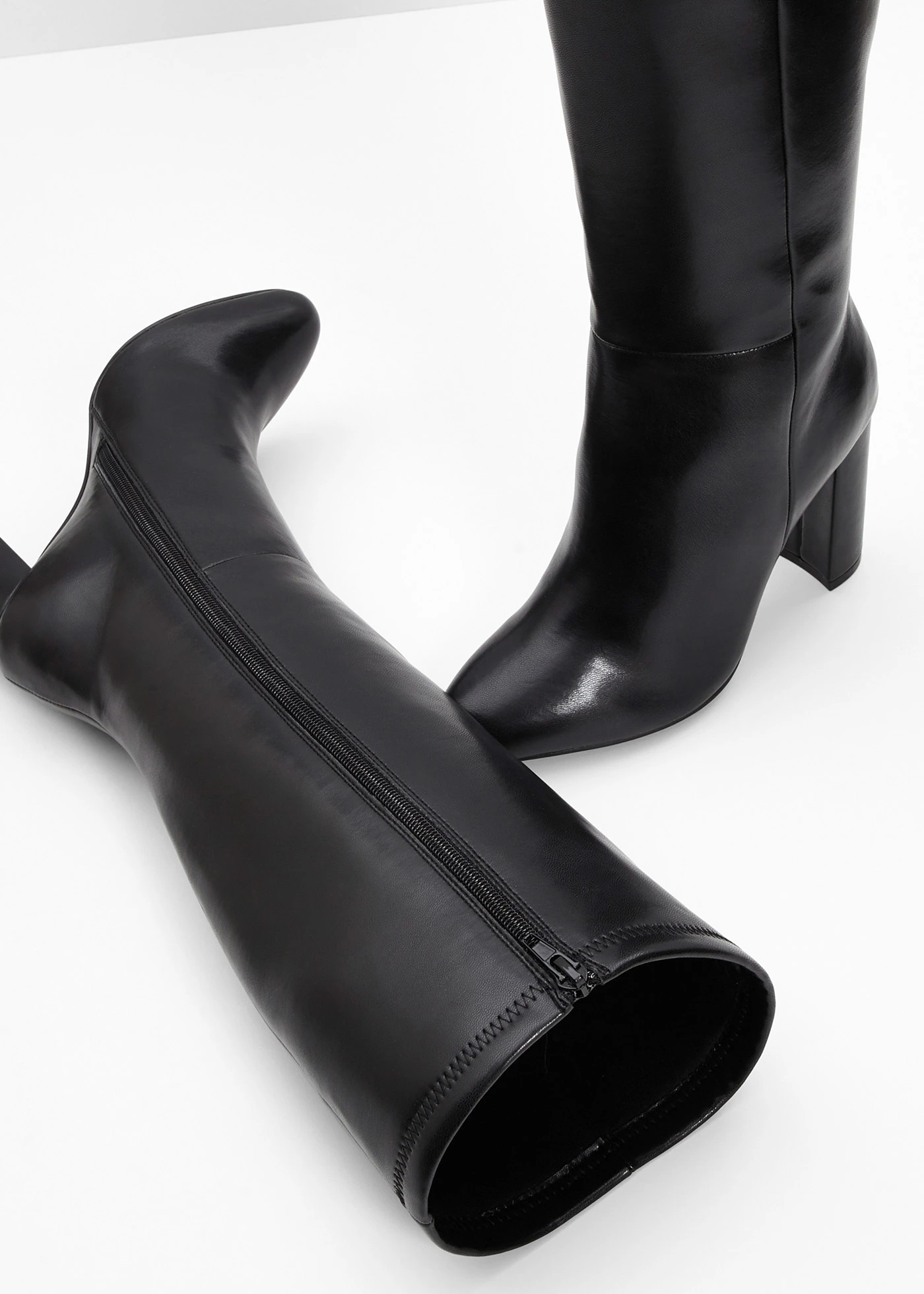 Kozačky • černá • bonprix obchod