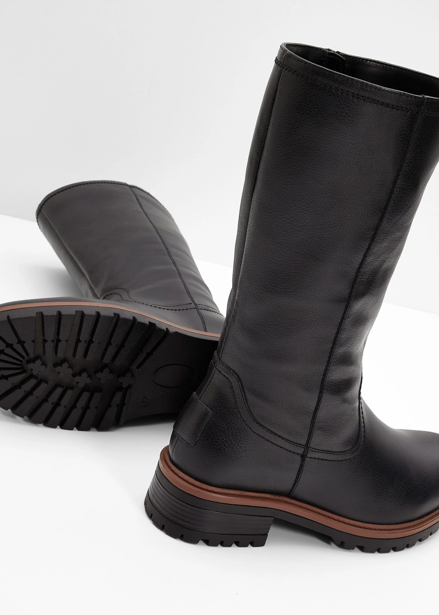 Cizme • negru • magazin bonprix