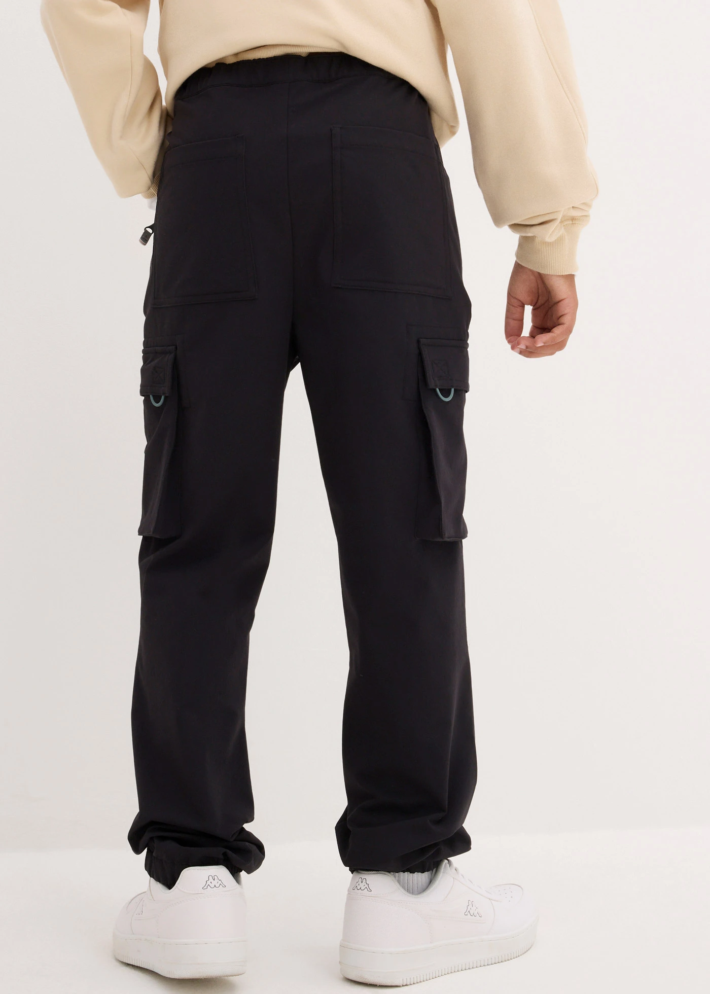 Pantalon cargo en softshell extensible et déperlant, taille réglable • noir-vert eucalyptus • Boutique bonprix