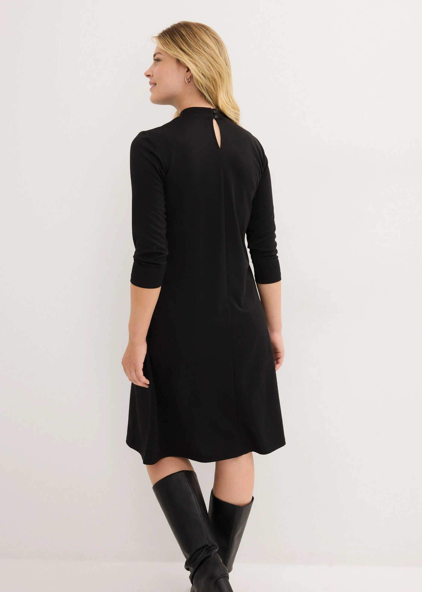 Jersey jurk van punto di roma • zwart • bonprix online shop