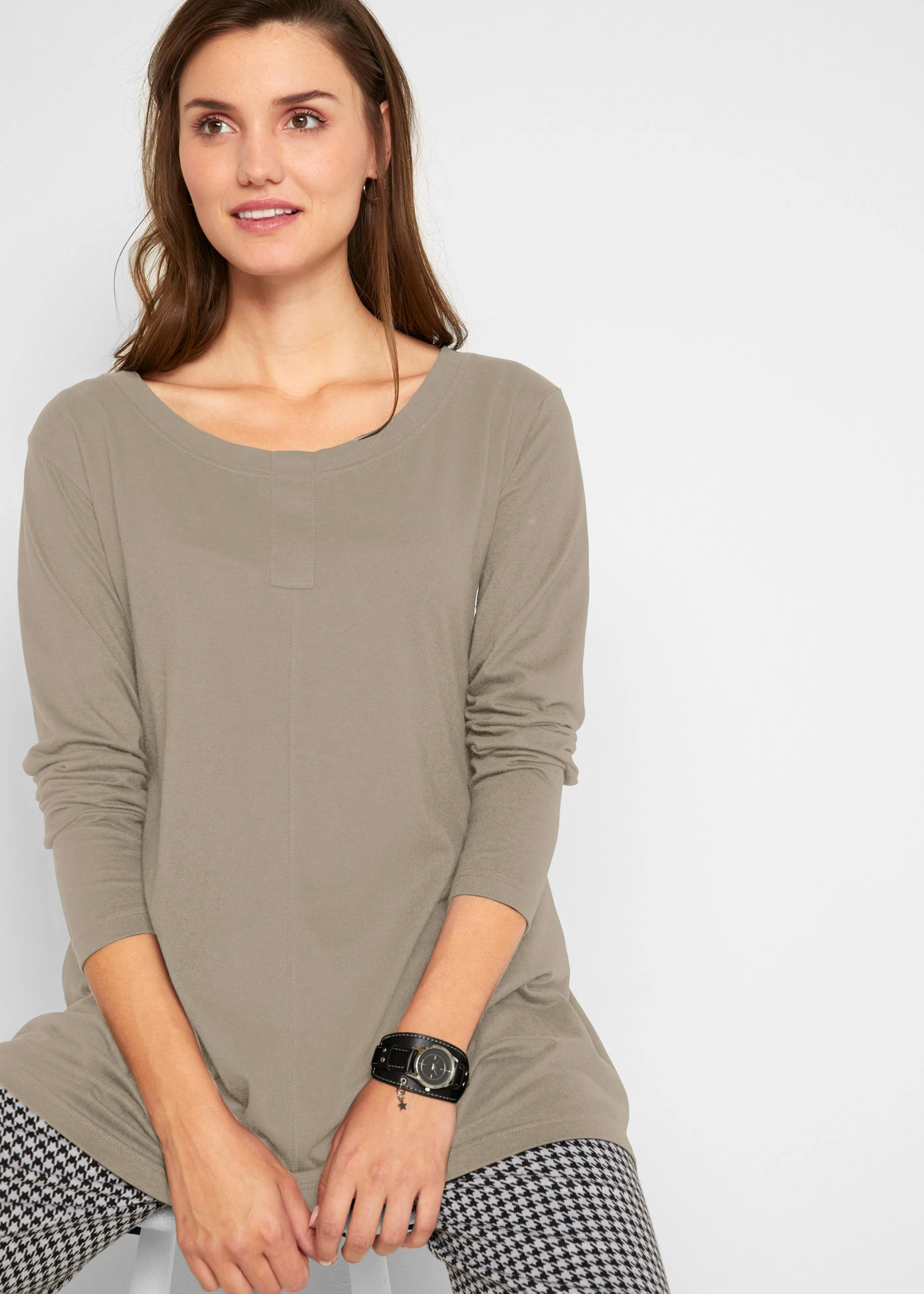Longsleeve van een katoen/viscose-mix • new kaki • bonprix online shop