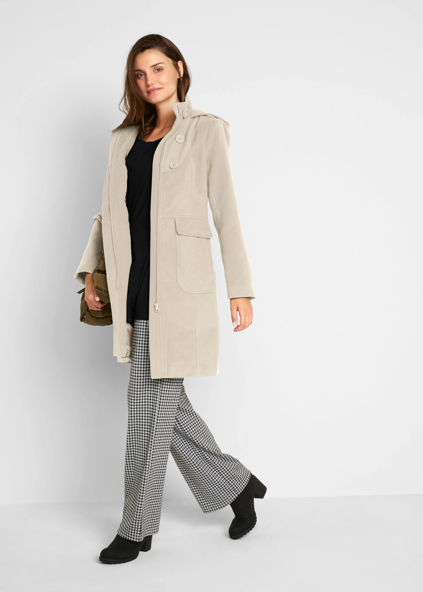 Longsleeve van een katoen/viscose-mix • new kaki • product-page.page-title-suffix