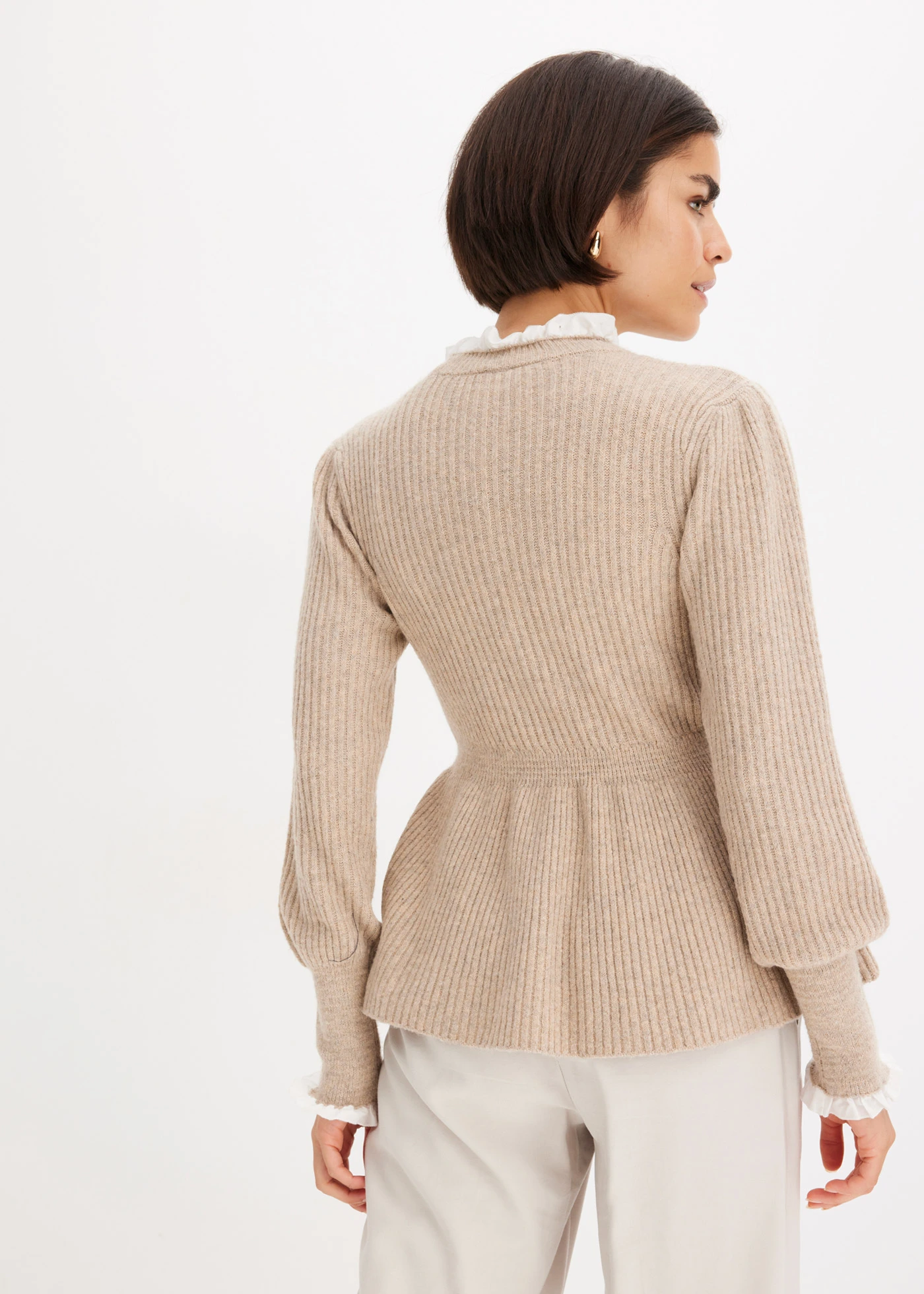 Pull à empiècement chemisier • beige chiné • Boutique bonprix