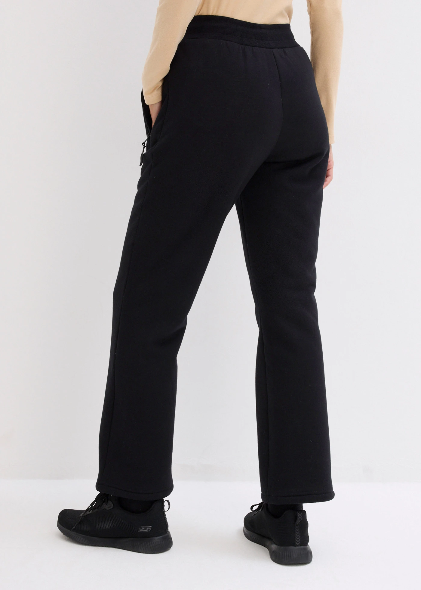 Thermo outdoor joggingbroek met fleece voering, wijd model • zwart • bonprix online shop