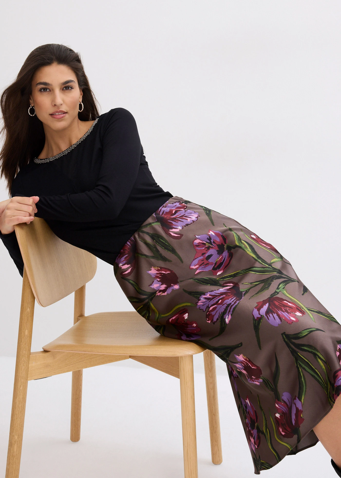 T-shirt manches longues avec empiècement mesh et strass • noir • Boutique bonprix