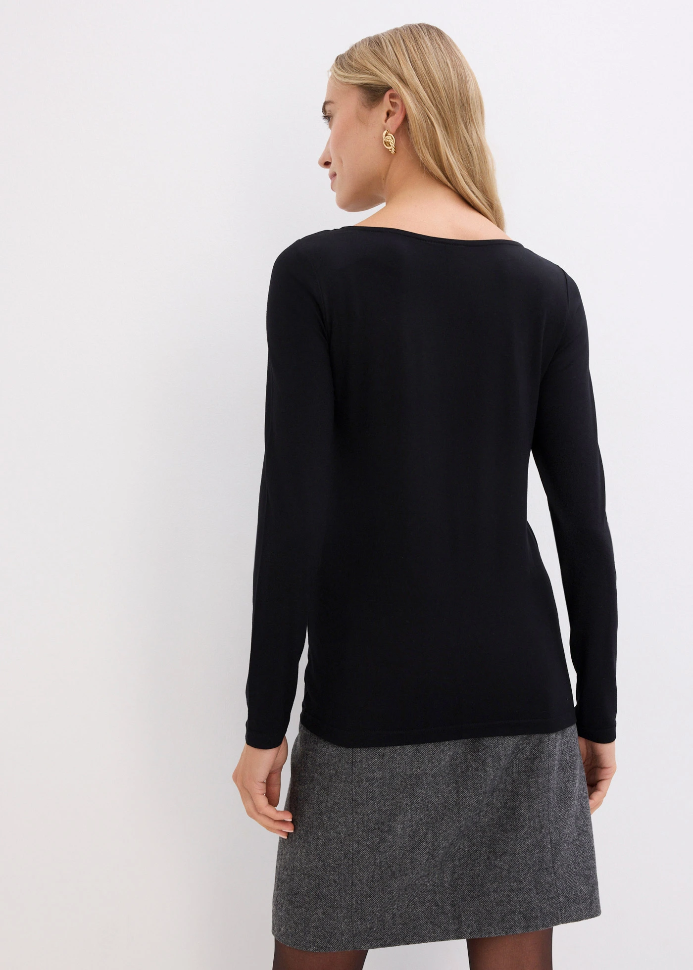 Hosszú ujjú póló neccbetéttel és csillogó kövekkel • fekete • bonprix áruház