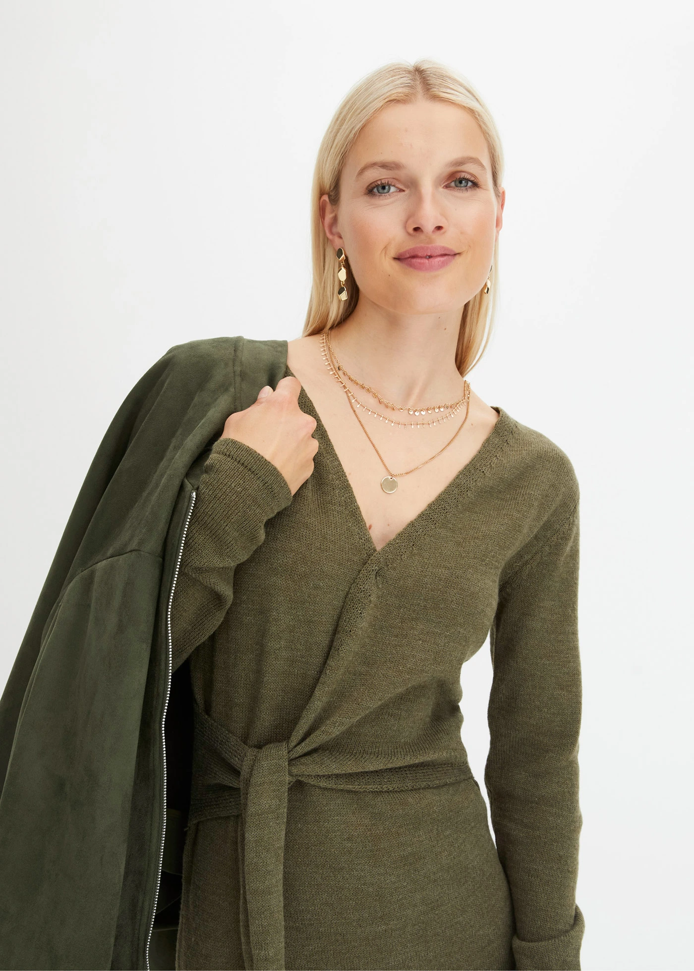 Robe midi en maille • olive foncé chiné • Boutique bonprix
