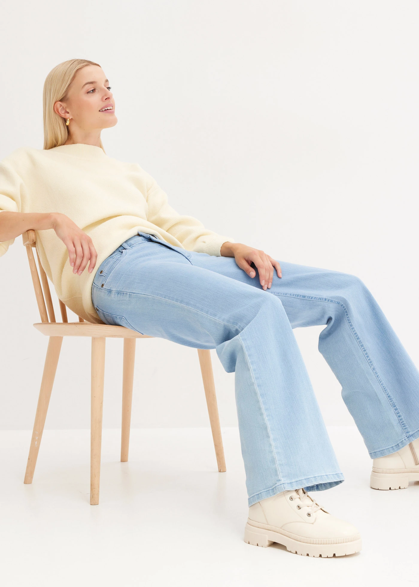 Jean Wide Leg, taille mi-haute, extensible • bleu clair denim used • Boutique bonprix