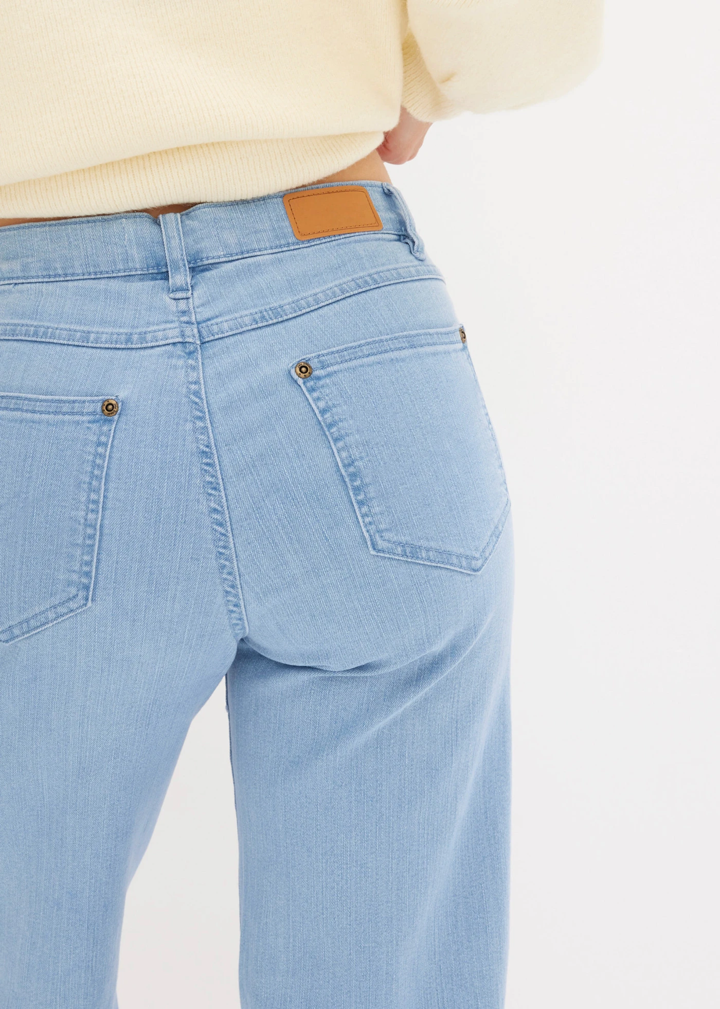 Jean Wide Leg, taille mi-haute, extensible • bleu clair denim used • Boutique bonprix