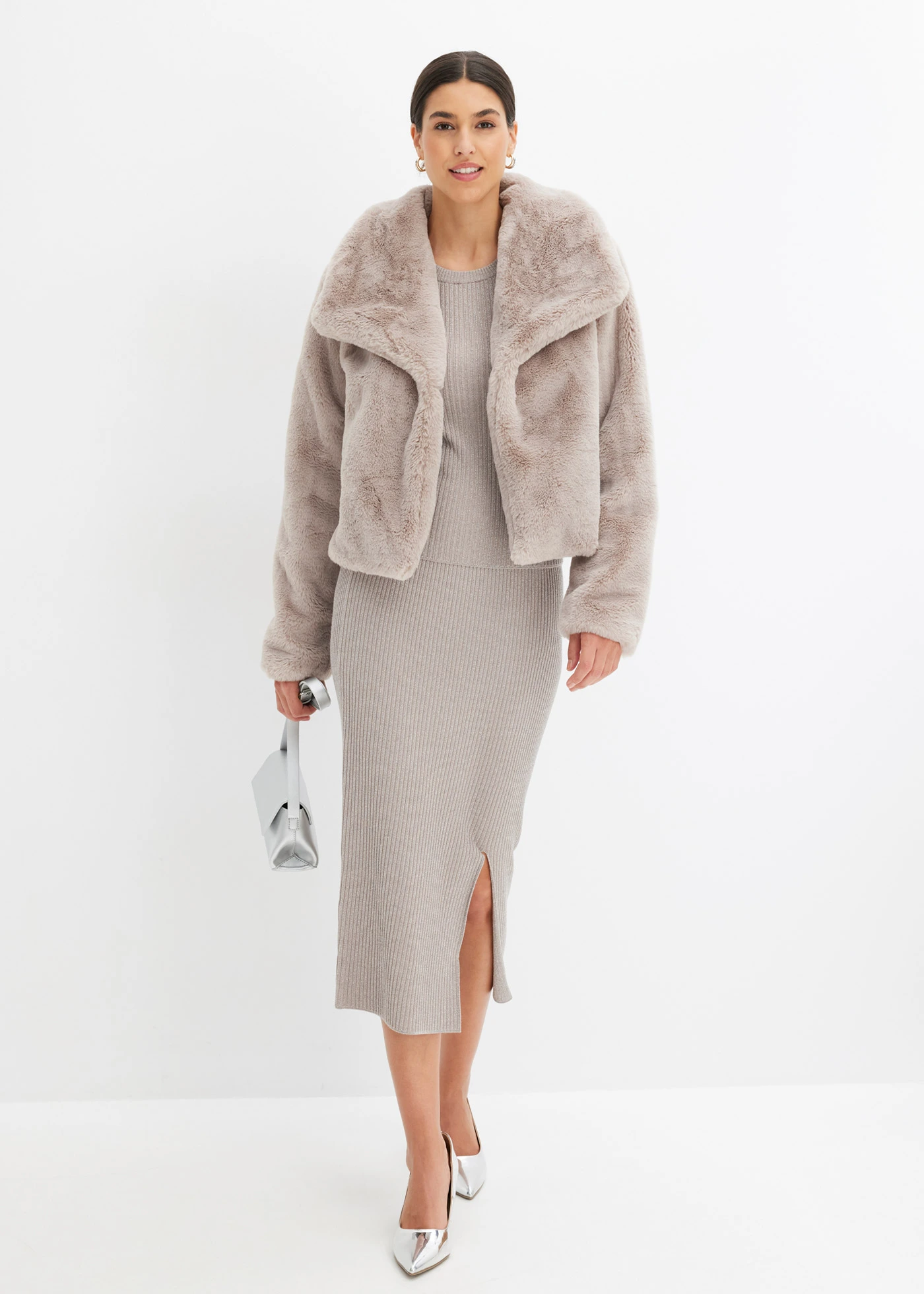 Veste en peluche • grès • Boutique bonprix