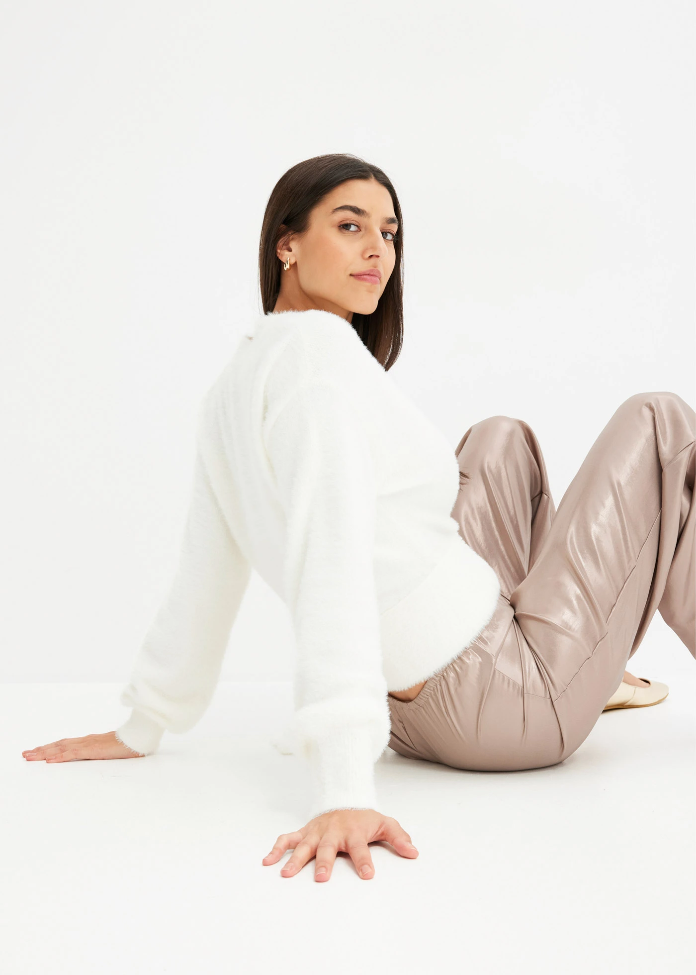 Zavinovací svetr s doplňkem • přírodní bílá • bonprix obchod