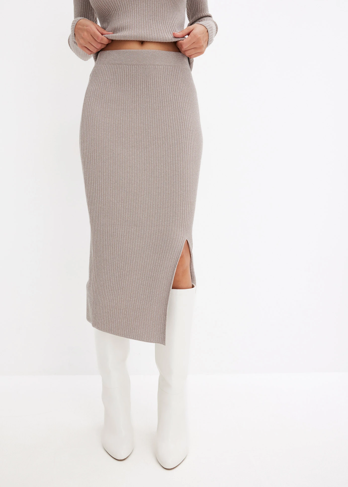 Jupe douce en maille • argenté-grès • Boutique bonprix