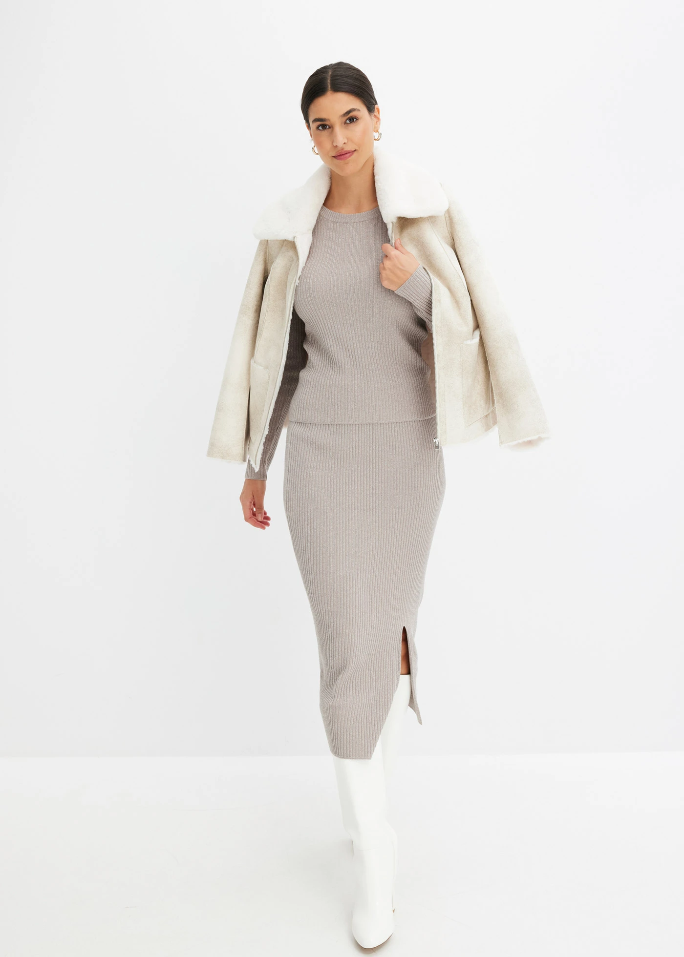 Jupe douce en maille • argenté-grès • Boutique bonprix