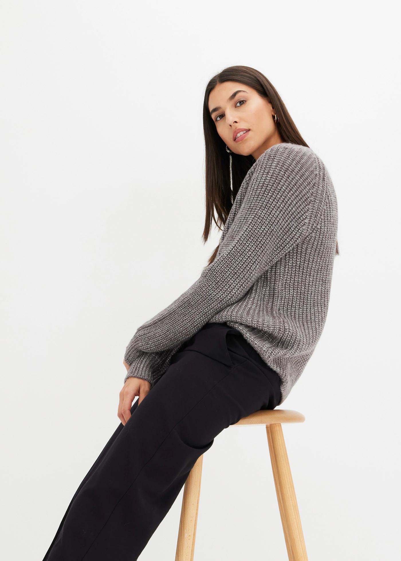 Grofgebreide trui met glanzend garen • antraciet • bonprix online shop