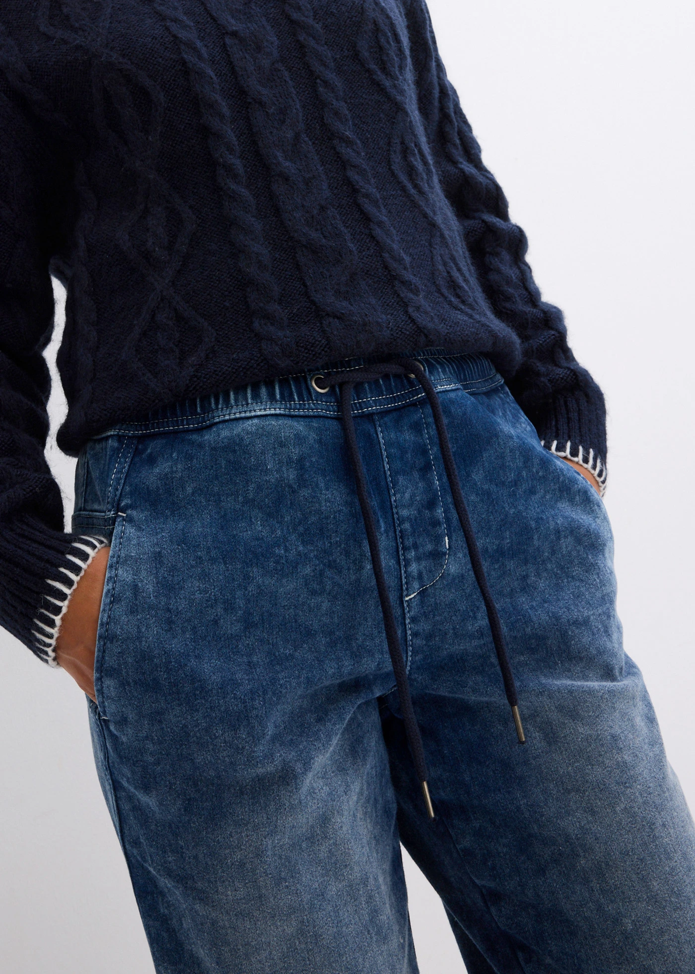 Jean boyfriend taille mi-haute, thermique • bleu foncé denim used • Boutique bonprix