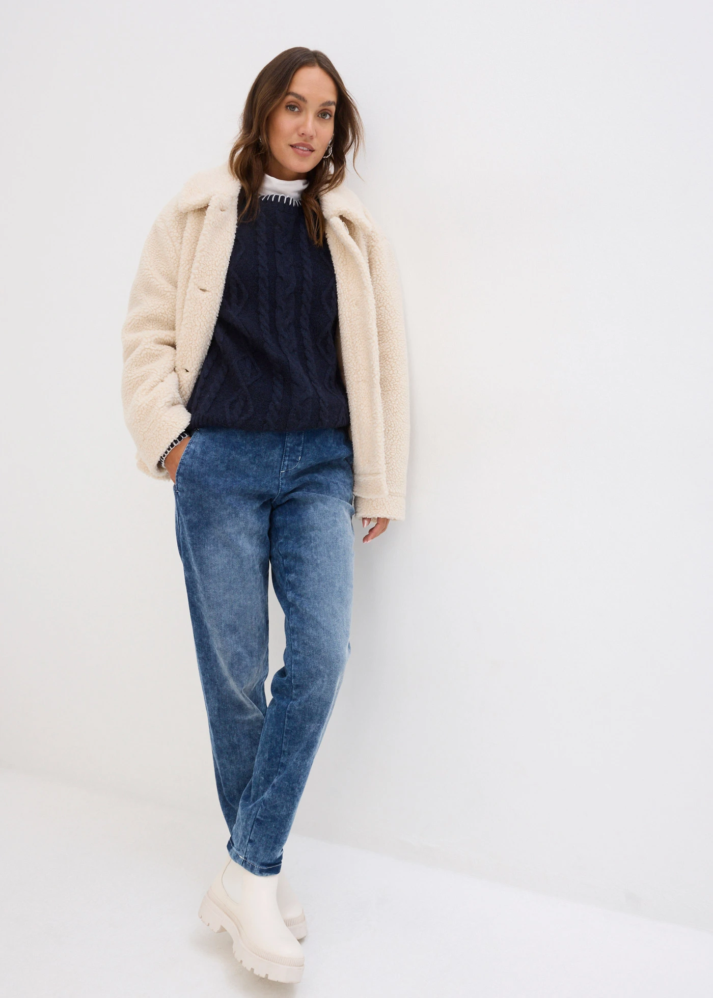 Jean boyfriend taille mi-haute, thermique • bleu foncé denim used • Boutique bonprix