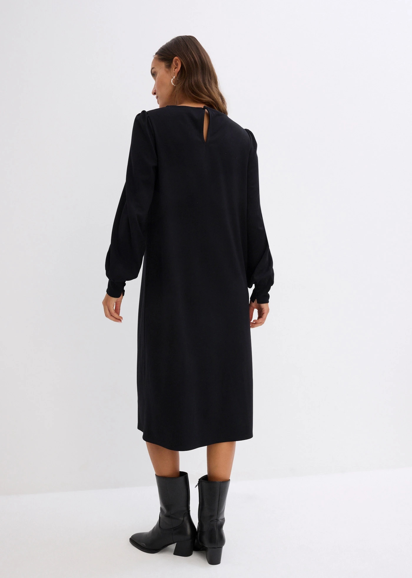 Žerzejové šaty z materiálu Punto di Roma • černá • bonprix obchod