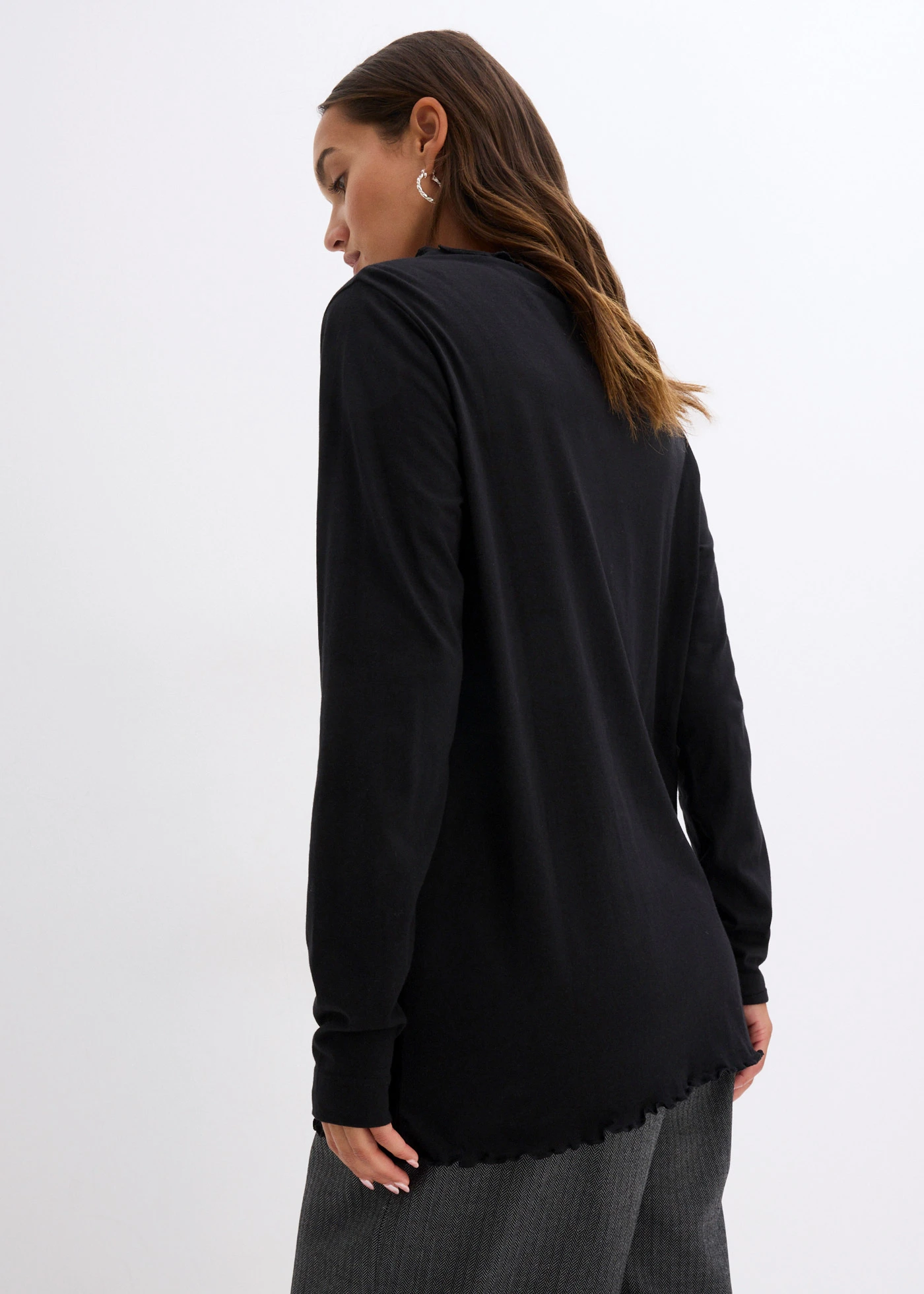Longsleeve in een katoenmix • zwart • bonprix online shop
