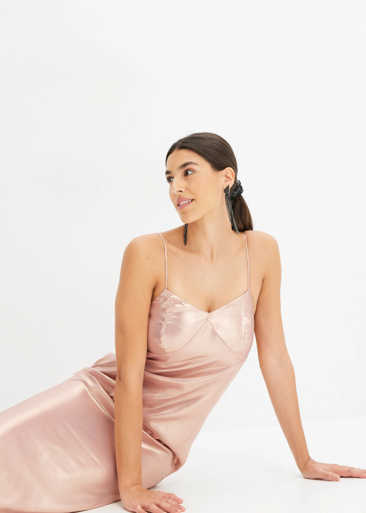 Jurk van fijn satijn • asroze • bonprix online shop