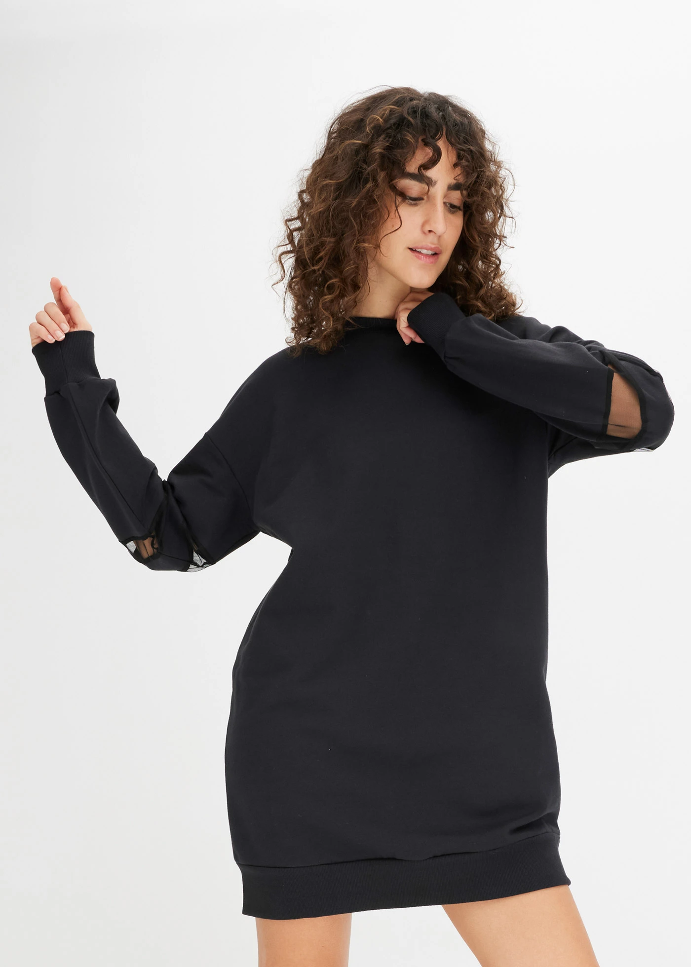 Robe en molleton à empiècements en mesh • noir • Boutique bonprix